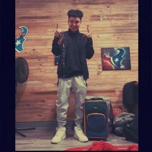 Meet your Posher, Isaac